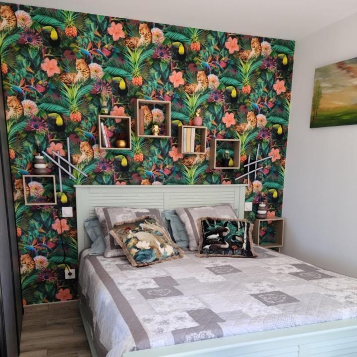 Les Papillons D'Uzes Bed & Breakfast Saint-Laurent-la-Vernède Exterior foto